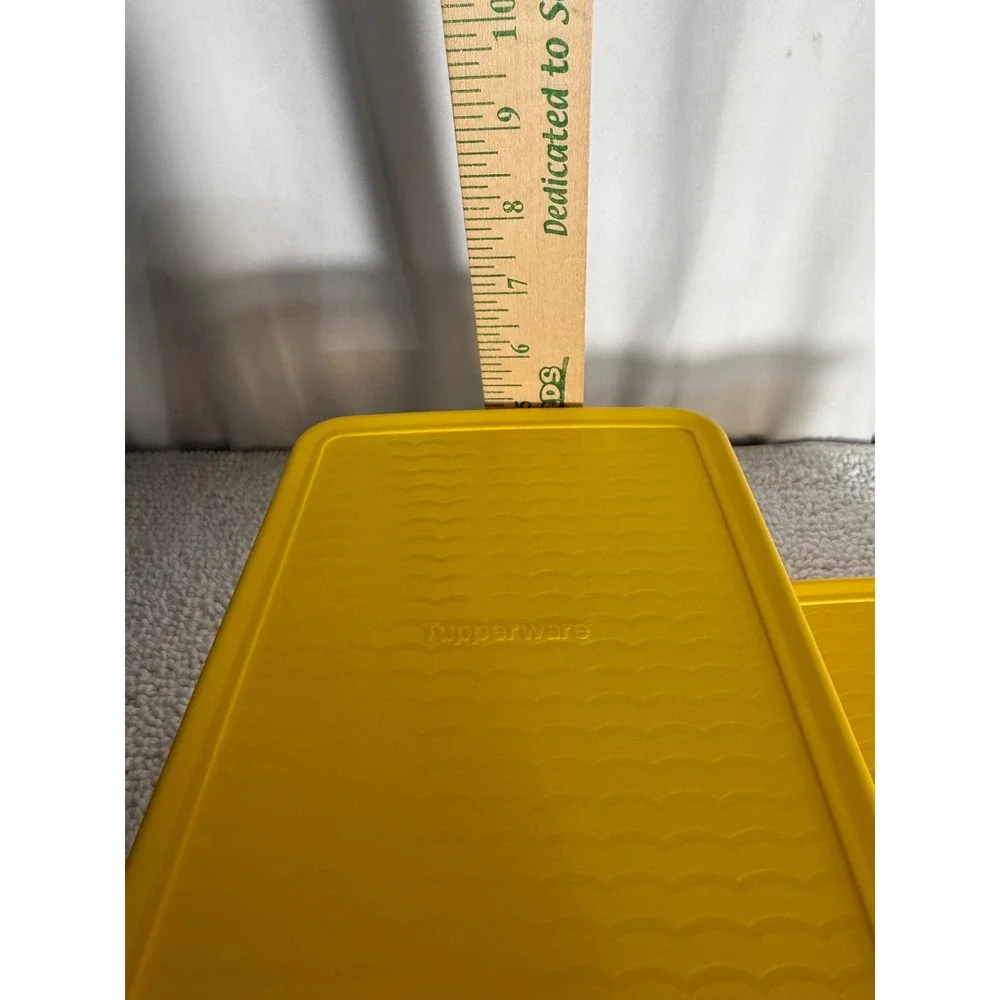 Tupperware‎ FridgeSmart Set of 2 Yellow Medium Long & Deep Produce Savers